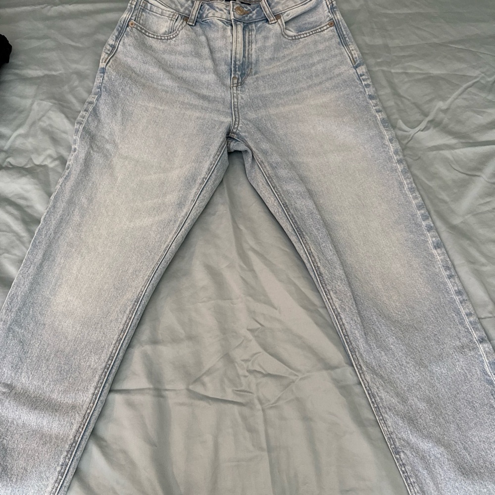 American Eagle Outfitters Light Blue Straight Leg Jeans